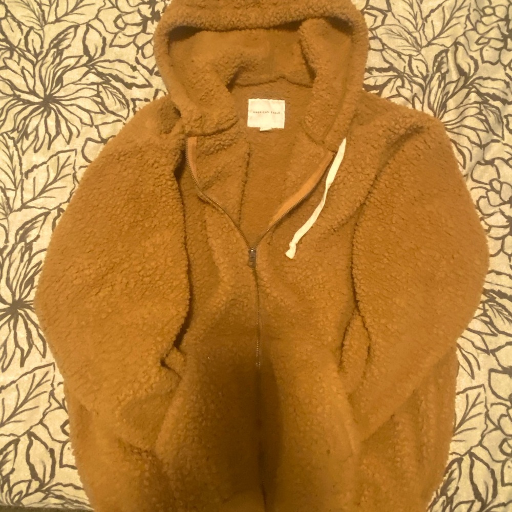 American Eagle, oversized, caramel colored, soft & fuzzy zip up hoodie, size xs.